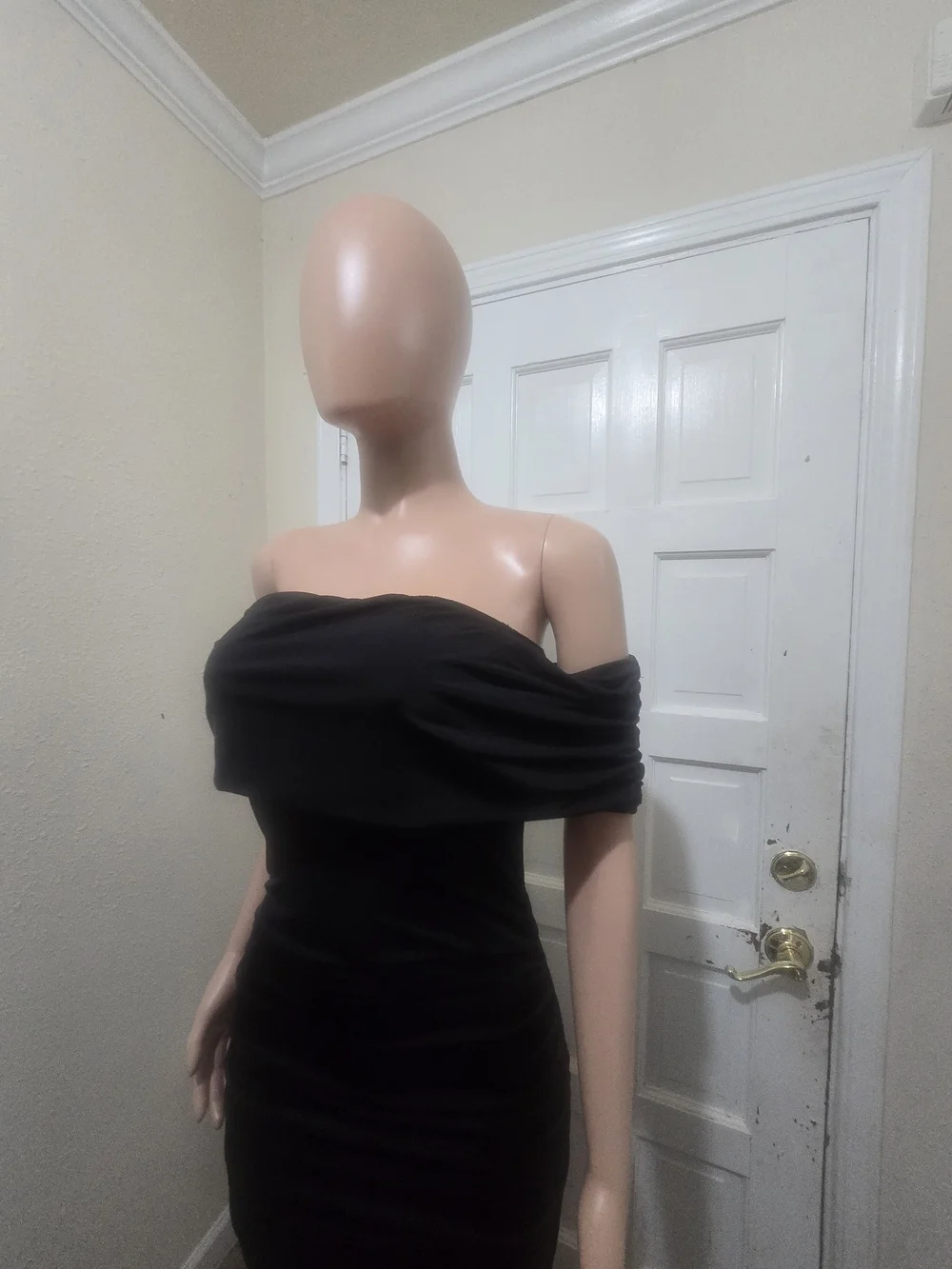cameo One-Shoulder Black Ruched Midi Dress